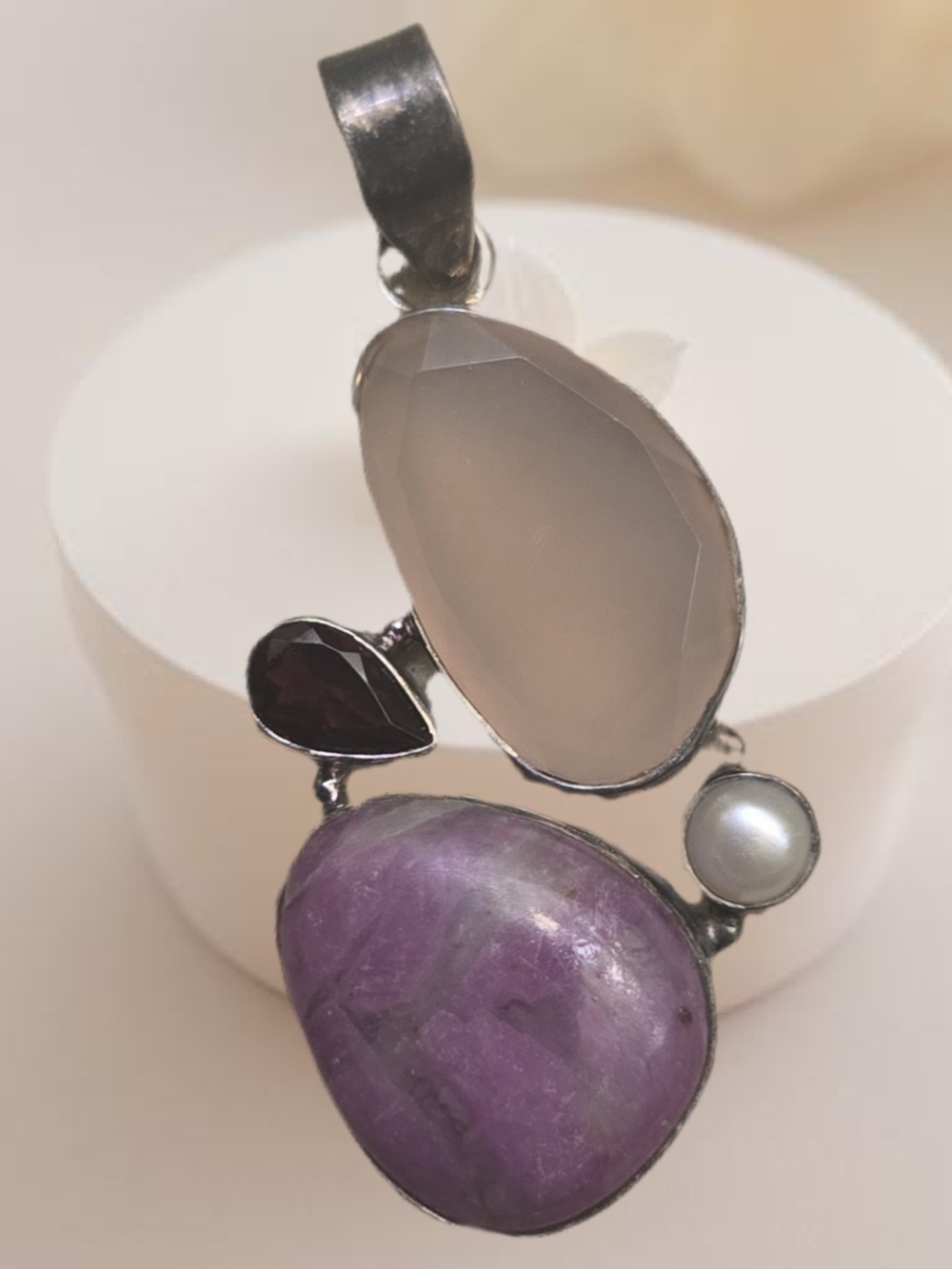 Eyecatching Artisan Bold Starement Cabochon Faceted  Multi-Stone Pearl Pendant